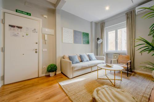 Excelente piso de 3 habitaciones en La Latina-Centro - image 13