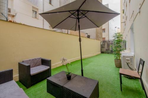 Acogedor Apt 3 habitaciones y terraza en el Centro de Madrid - image 9