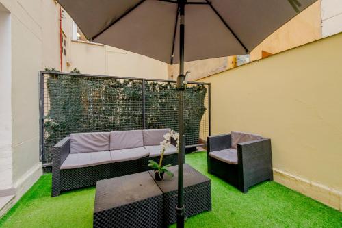 Acogedor Apt 3 habitaciones y terraza en el Centro de Madrid - main image