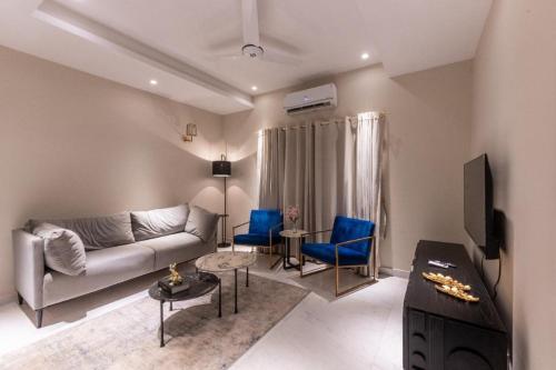 1-Bedroom Luxury Apartment - The Opus Luxury Residences by Book N Rent - image 9