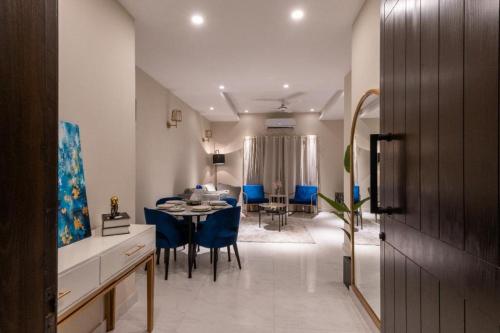 1-Bedroom Luxury Apartment - The Opus Luxury Residences by Book N Rent - image 2