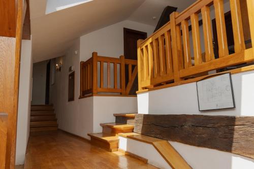 塞爾布之家旅館 (Casa cu Cerb) in 錫吉什瓦拉