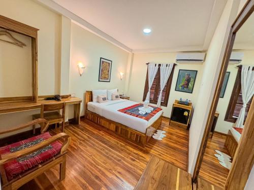 Superior Double Room image 10
