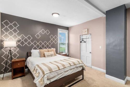 Stylish King Bed, 2BDRM, 1 Mile to DTWN, Game Room, Кливленд (фото 6)