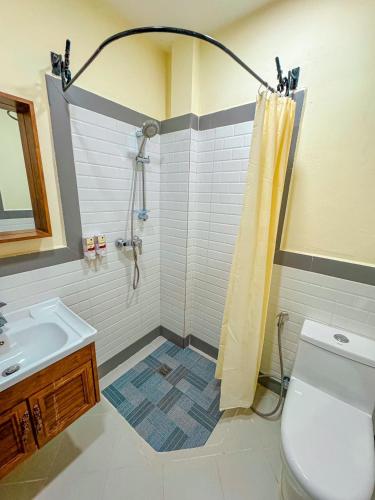 Standard Double Room image 10