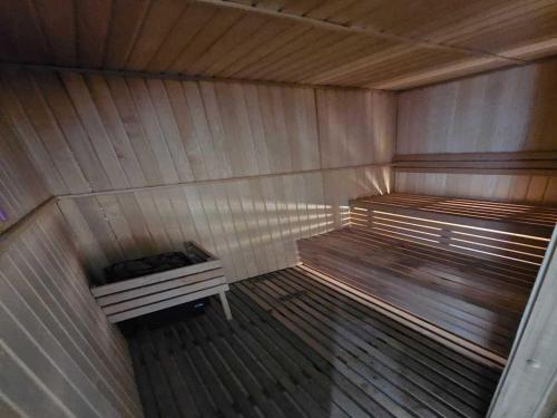 Luxury Studio in Jumeirah Village Circle - image 2