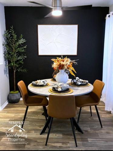 Lavishly Lonestar-walk To At&t Stad Ent District in Arlington, USA