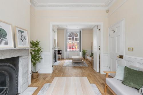Parea Living - Spacious 4 Story House, Families, Big Groups, Londyn (zdjęcie 10)