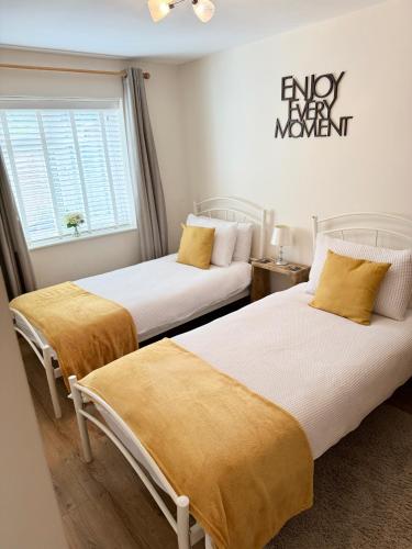 Wayside, Yorkshire Wolds Holiday Home, Sleeps 4, Parking in 納費頓