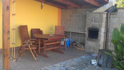 Kert, Apartmán Vyhlídka (Apartman Vyhlidka) in Kamenný Újezd