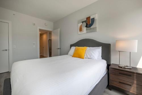 Modern Apt Close to Downtown - ASW-9T Modern Apt Close to Downtown - ASW-9T