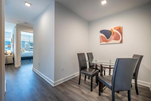 Modern Apt Close to Downtown - ASW-9T Modern Apt Close to Downtown - ASW-9T