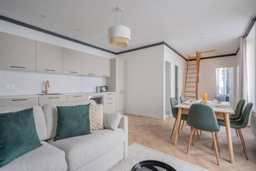 Appartement Mezzanine cœur du 11ème arrondissement, Parigi