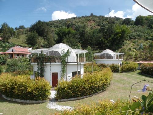 Glamping con jacuzzi y cocina- El Peñol a 30 minutos de Guatapé