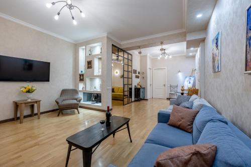Apartment on Rustaveli avenue, Tbilisi (zdjęcie 2)