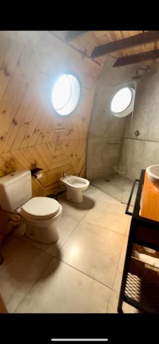 浴室, Domos Moquehue in 比利亞佩韋尼亞