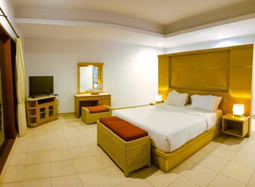 BrightUp Villa Beach Side Sanur - Tap to explore photos