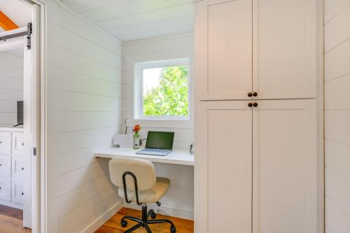 Franklin Cottage Deck with Blue Ridge Mtn Views! Franklin Cottage Deck with Blue Ridge Mtn Views!