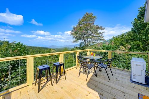 Franklin Cottage Deck with Blue Ridge Mtn Views! Franklin Cottage Deck with Blue Ridge Mtn Views!