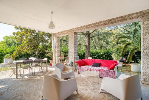 Villa with Garden View