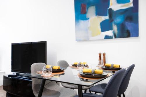 Stylish air-con flat in the heart of Covent Garden - image 9