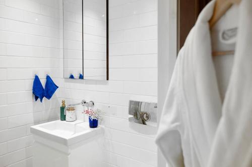 Stylish air-con flat in the heart of Covent Garden - image 12