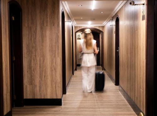 Superior Suite image 2