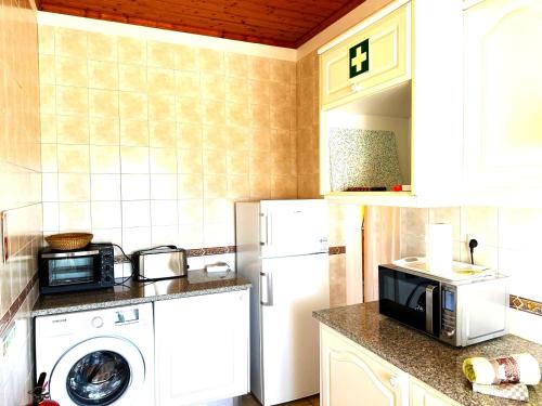 Kitchen, Lucas House 2 - Seabreeze apartment in Igreja Nova