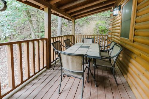 Always Christmas 2 Bedrooms in Pigeon Forge, USA