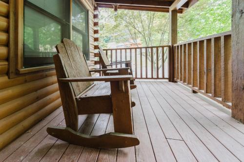 Always Christmas 2 Bedrooms in Pigeon Forge, USA
