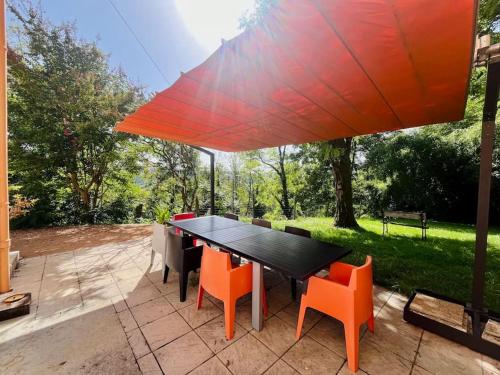 Villa La Selva avec Jacuzzi et vue panoramique in Vignieu
