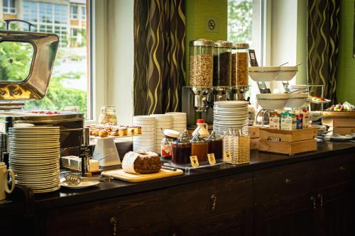 PREMIUM Business Hotel Bratislava - image 2