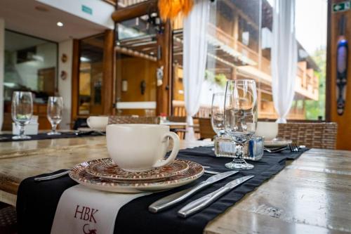 598458239 Kalango Hotel Boutique