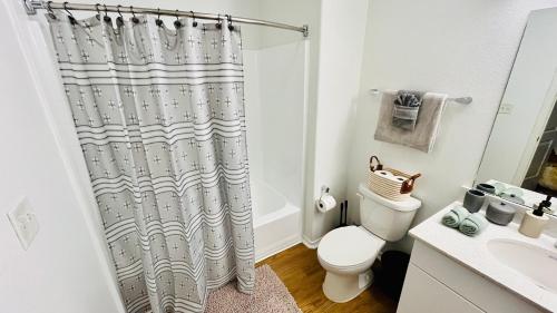 Private Room With Private Bathroom In Marina Del Rey in Los Angeles, USA