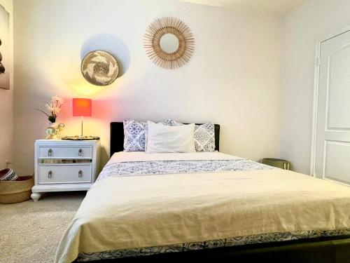 Private Room With Private Bathroom In Marina Del Rey in Los Angeles, USA
