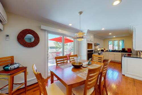 Mill View: La Maison de lArtiste in Falmouth, USA
