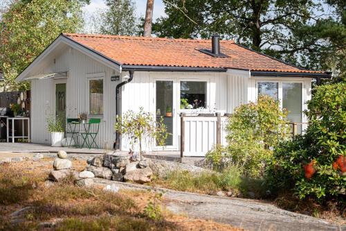 Modern Cottage in Årsta Havsbad Stockholm, Sweden (Modern Cottage in Arsta Havsbad Stockholm, Sweden) in Trosa