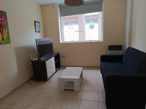Depto de 1 dormitorio en Blvd. San Juan cerca de La Cañada