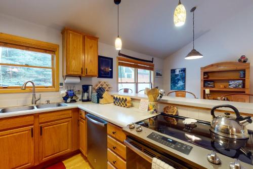 Snake River Village - image 12