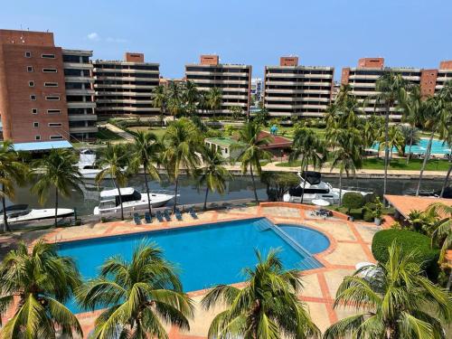 Espectacular Apto en Lecheria, vista y acceso al Canal near Ristaurant O'Sole Mio