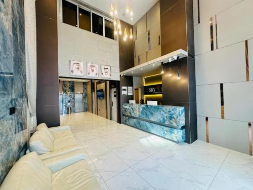 Lobby, SKY PARK HOTEL in Dubai