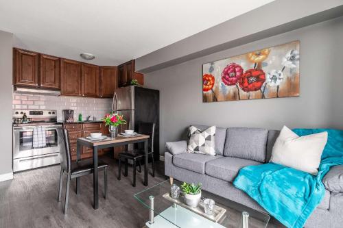 Glenview West Apartment w Patio - Near Downtown in Hamilton (ON)