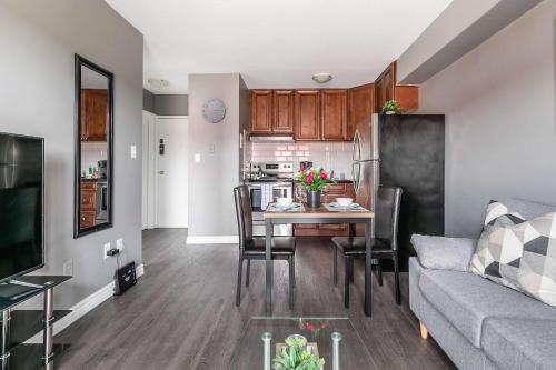Glenview West Apartment w Patio - Near Downtown in Hamilton (ON)