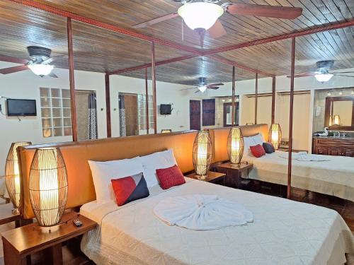 Standard Room image 4