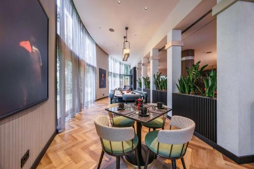 Radisson RED Berlin Kudamm Radisson RED Berlin Kudamm