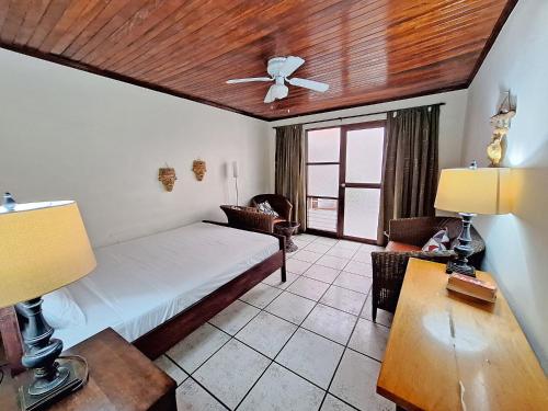 Suite Room image 8