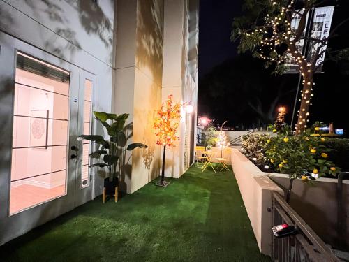 Beautiful 2 BD 3 Beds in Heart of Encino 105 in Encino, USA