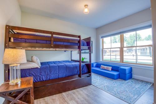 True Upscale Ski In & Out Condo with Pool & Hot Tub True Upscale Ski In & Out Condo with Pool & Hot Tub