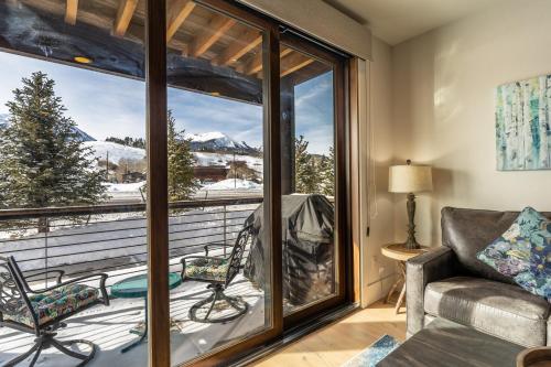 Blue River Flats Building 1 #103 by Summit County Mountain Retreats in Silverthorne, USA