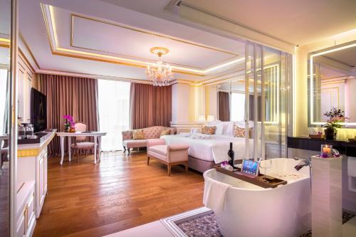 room detail thumbnail 1